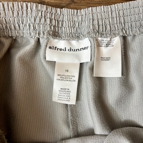 Alfred Dunner Pull-On Gray Corduroy Pants Womens Elastic Back Straight Leg - Picture 3 of 6
